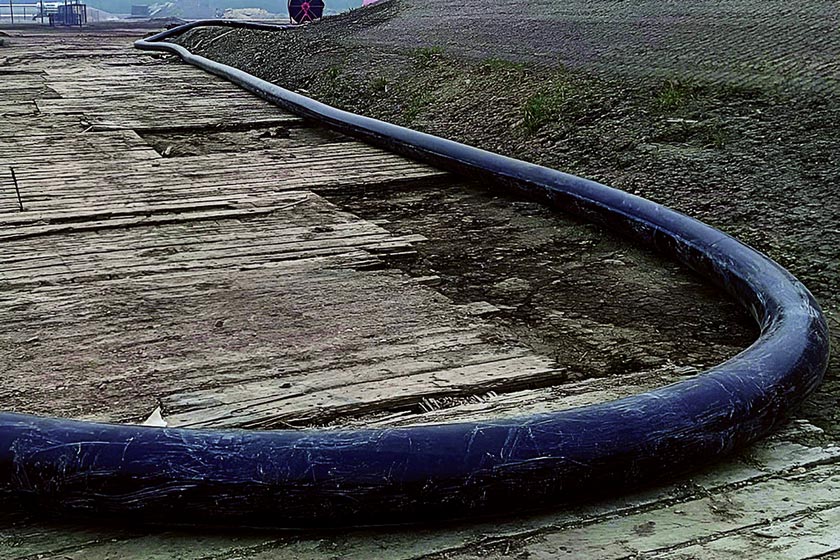 Image of a surface pipeline;